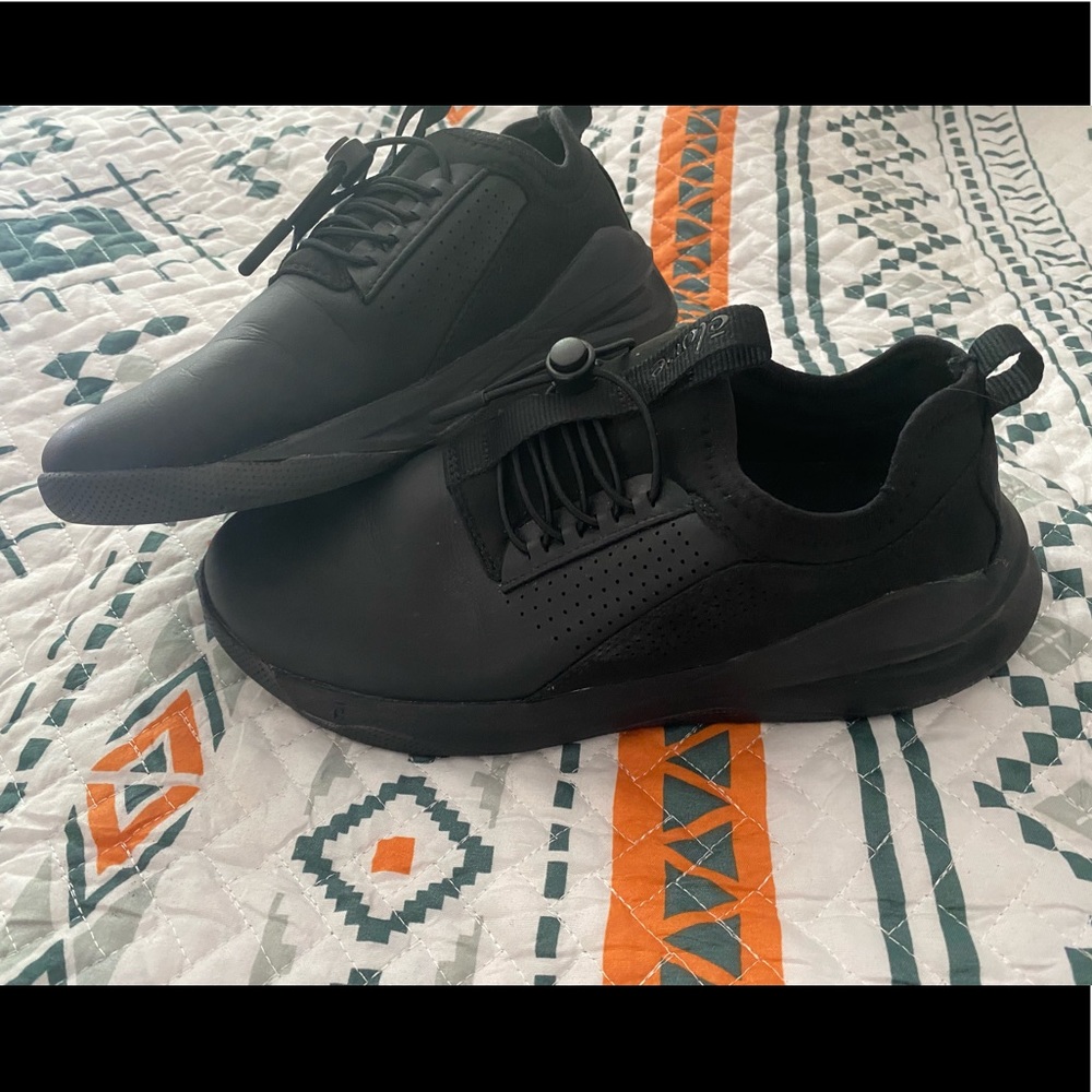 Clove Nursing/Non-slip Shoes NWOT